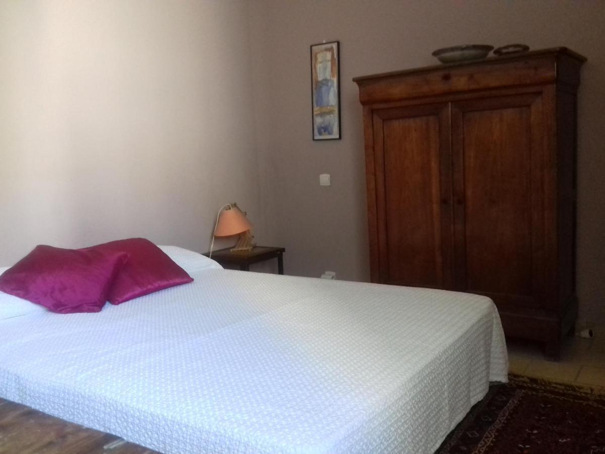 Les Trois Rois Apartment Nimes Exterior photo