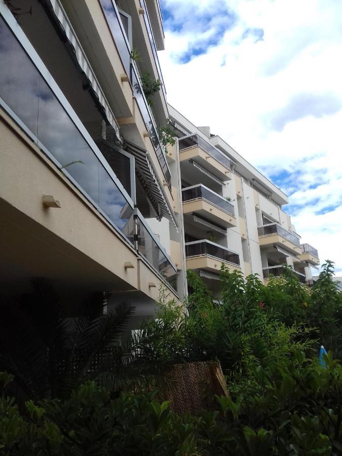 Les Trois Rois Apartment Nimes Exterior photo